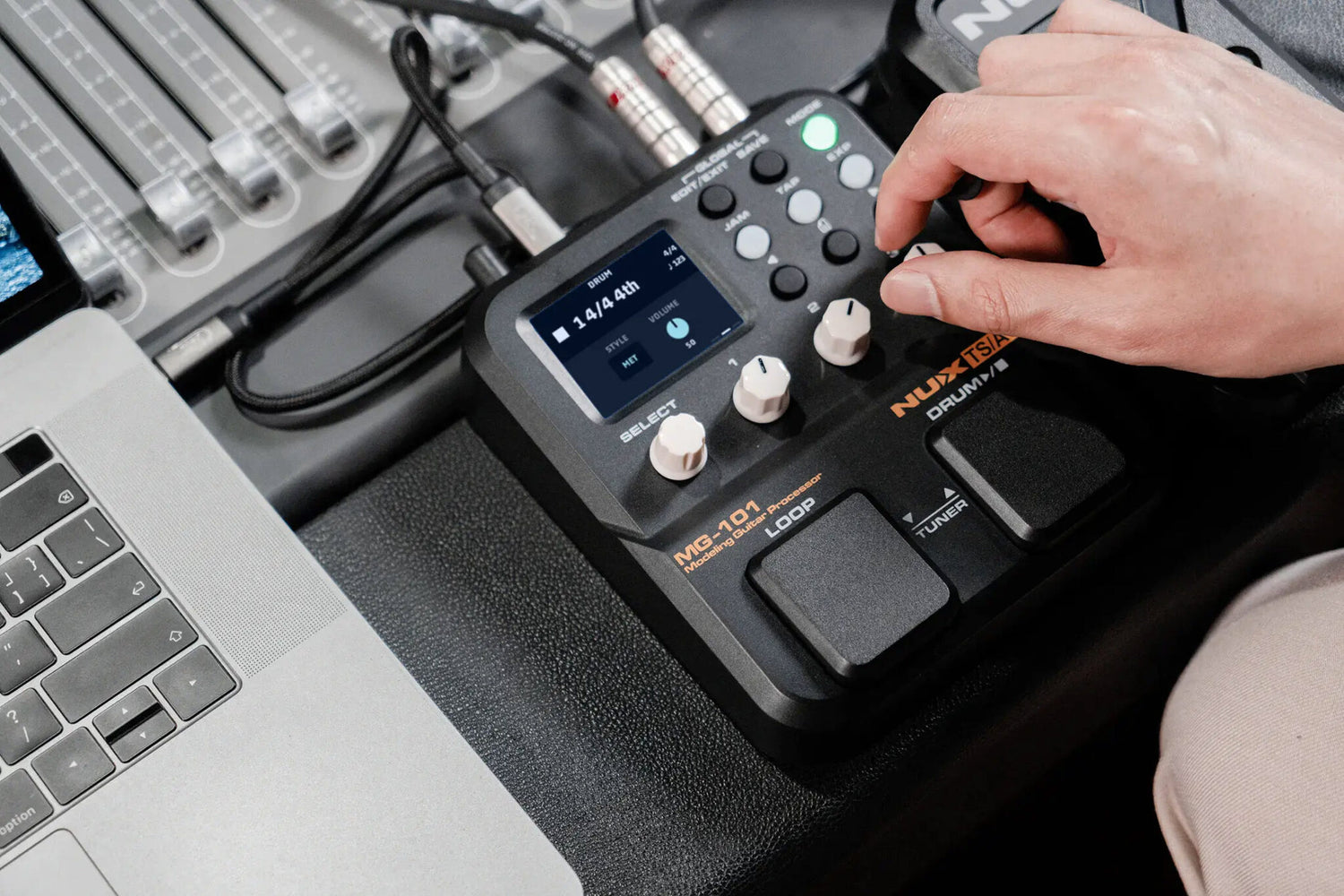 NUX MG-101 Modeling Guitar Processor and Effect Pedal