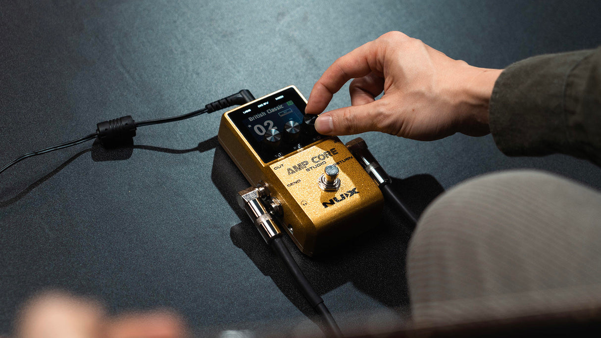 NUX Amp Core Studio - Amp Modeler & IR Gutiar Pedal