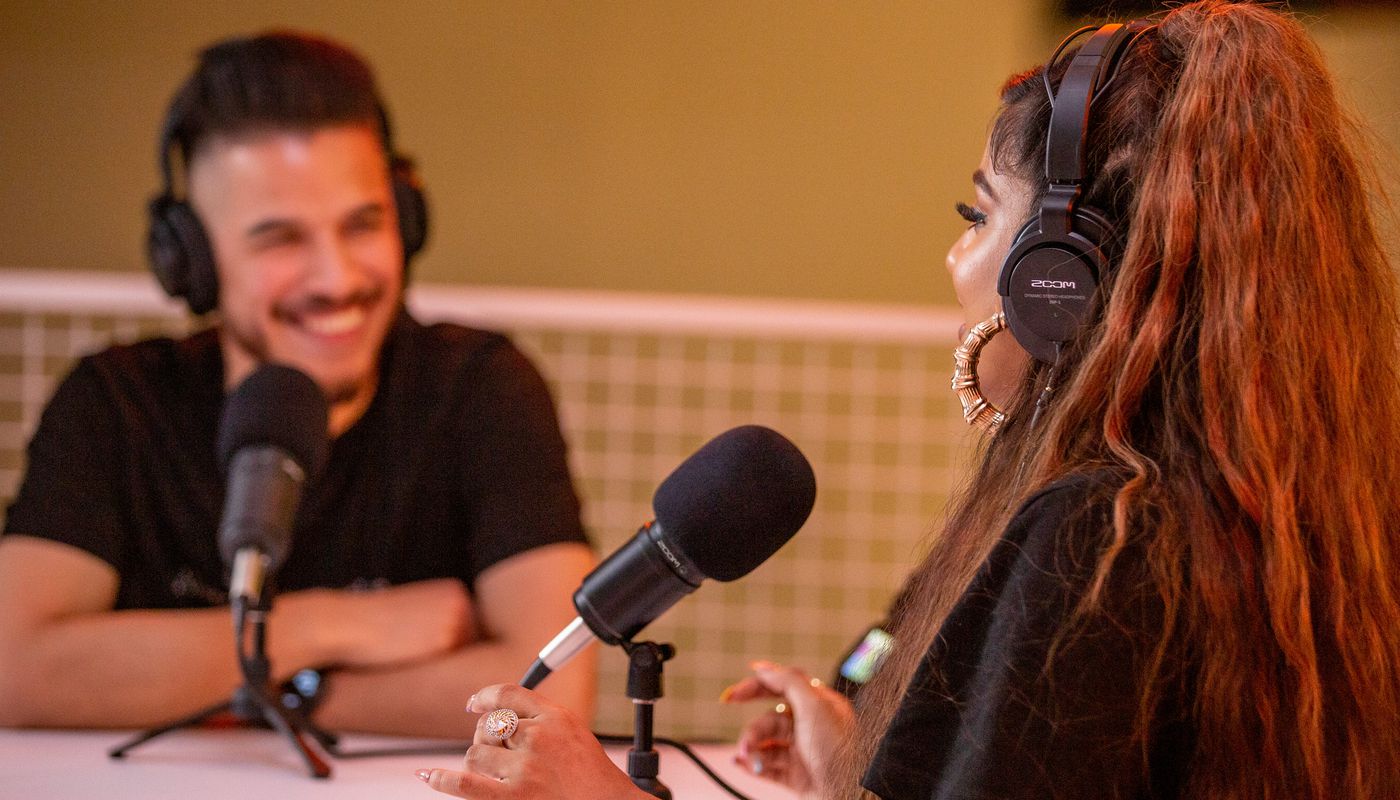 ZOOM ZDM-1 Podcast Mic Pack: Headphones, Windscreen, XLR, And Tabletop Stand