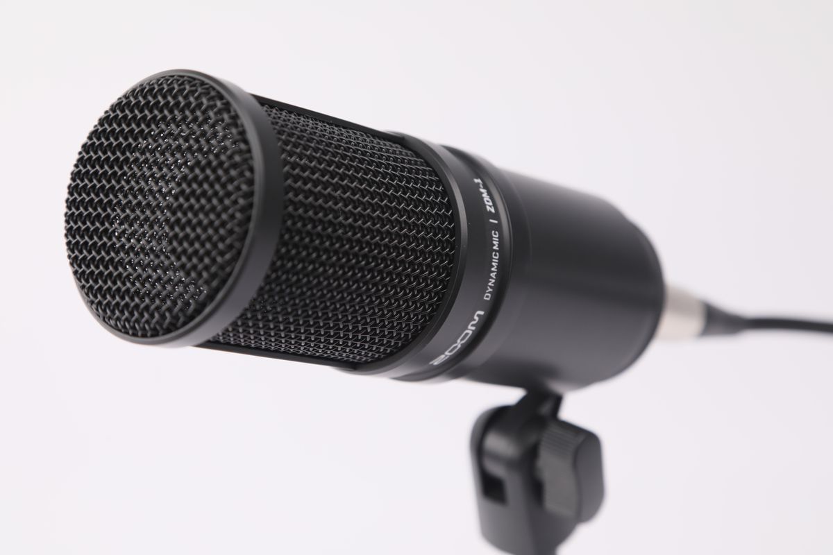 ZOOM ZDM-1 Podcast Mic Pack: Headphones, Windscreen, XLR, And Tabletop Stand