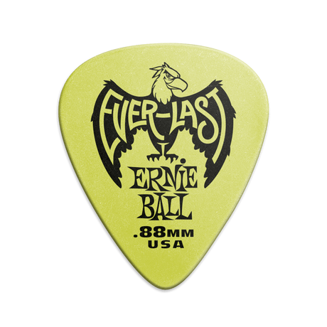 A single green Ernie Ball Everlast guitar pick with the brand logo and text 'Everlast Ernie Ball 0.8MM USA' printed on it.